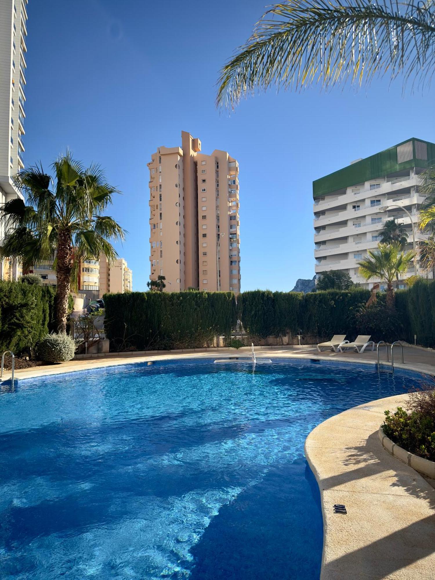 Esmeralda Suites 卡尔佩 外观 照片