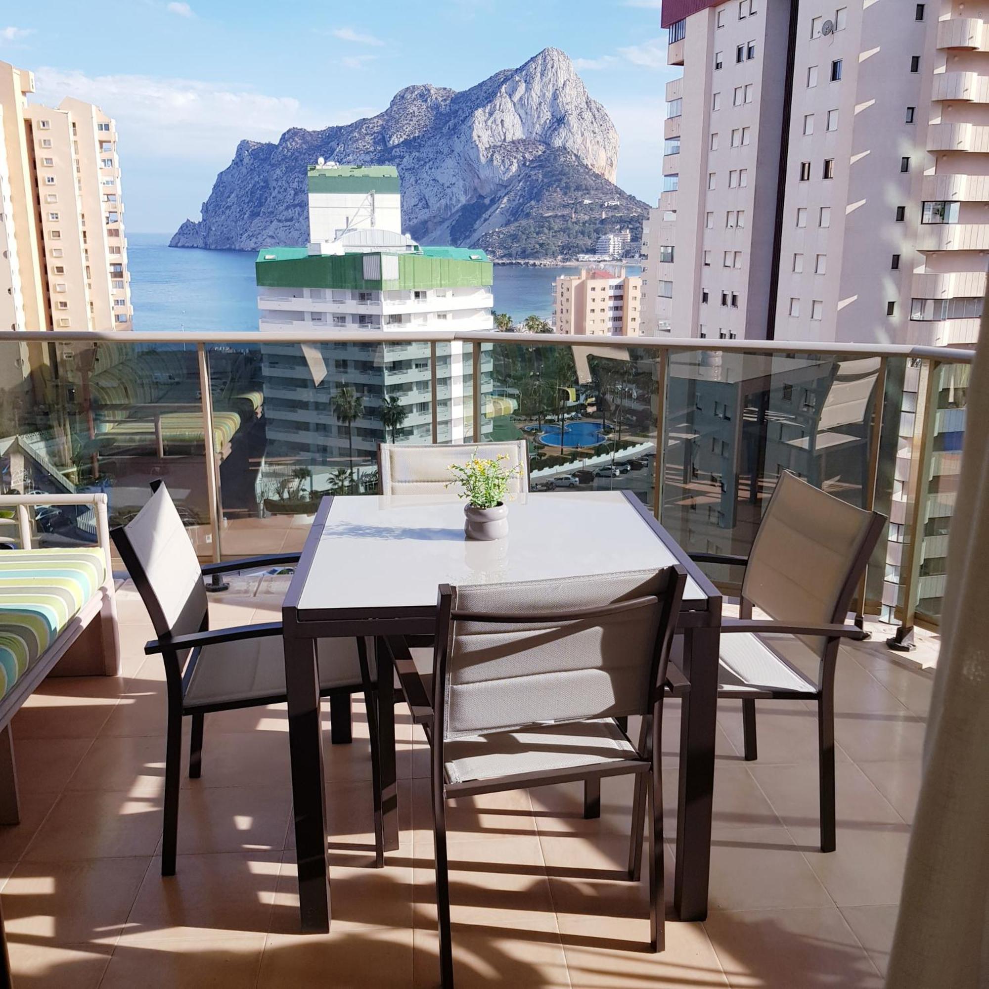 Esmeralda Suites 卡尔佩 外观 照片